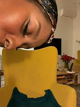 Stripchat Sex Chat of Your_Paris