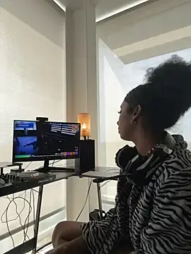 Stripchat Live Porn of Your_Paris