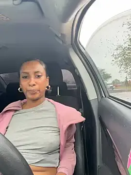Stripchat Sex Cam of Your_Paris