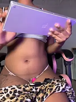 Stripchat Best Webcam of Your_Paris
