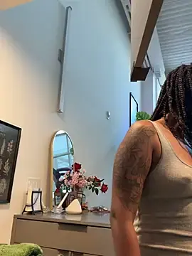 Stripchat Sex Cam of Your_Paris