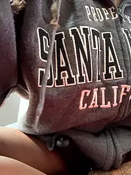 Stripchat Sex Cam of Your_Paris