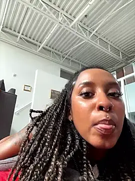 Stripchat Sex Cam of Your_Paris