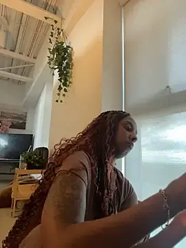 Stripchat Watch Live Sex Cams of Your_Paris