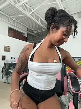 Stripchat Live Sex of Your_Paris