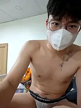 Stripchat Nude Webcam of Gwencloudy