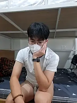 Stripchat Live Sex Cam of Gwencloudy
