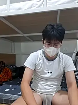 Stripchat Live Sex Cam of Gwencloudy