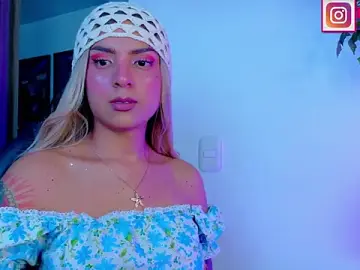 Stripchat Free Porn Cam of Yeriawaddell_