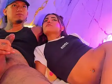Stripchat Live Sex Cam of _cannabitch