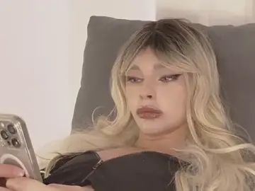 Stripchat Free Porn Cam of GiselleParton