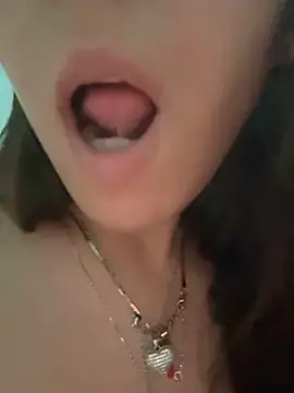 Stripchat Free Porn Cam of rossana99_