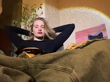 Stripchat Free Porn Cam of saint_cat25