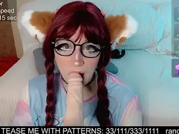 Stripchat Sex Cam of kitty_alika