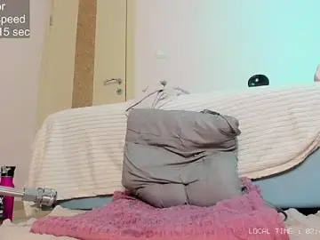 Stripchat Live Sex Cam of kitty_alika