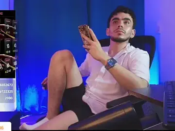 Stripchat Nude Webcam of Guccy_Boy_Club