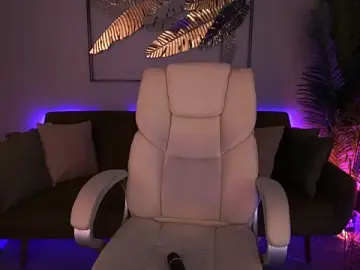 Stripchat Sex Cam of JuicyRina