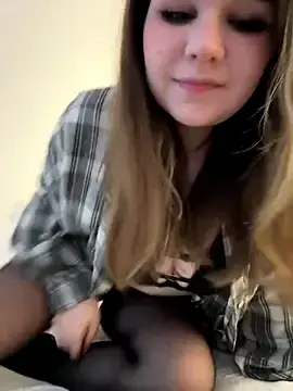 Stripchat Live Sex Cam of PumaShyXD