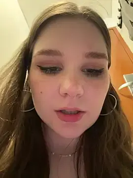 Stripchat Live Sex Cam of PumaShyXD
