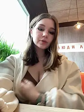 Stripchat Live Sex Cam of PumaShyXD