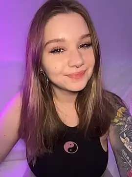 Stripchat Live Sex Cam of PumaShyXD