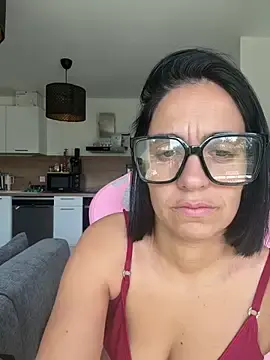 Stripchat Free Porn Cam of LaPetiteKim