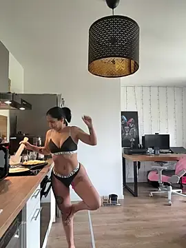 Stripchat Best live sex cam show of LaPetiteKim