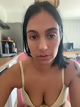 Stripchat Adult Webcam of LaPetiteKim