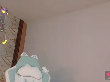 Stripchat Sex Cam of ahvi_ebony