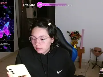 Stripchat Nude Webcam of TRIXIE_TANG28