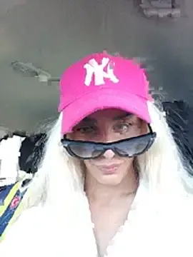 Stripchat Free Porn Cam of Sweet_xxBuse