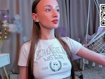 Stripchat Live Sex Cam of miiss__lulu