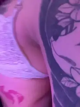 Stripchat Sex Cam of Bonnie_vega