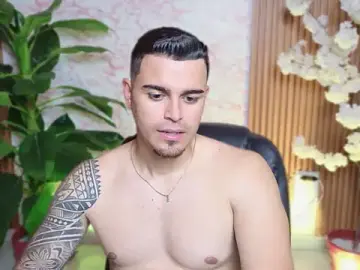 Stripchat Free Porn Cam of Soy-Albert_