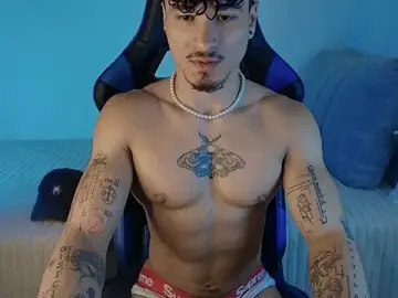 Stripchat Watch Live Sex Cams of Thomas_Fit1