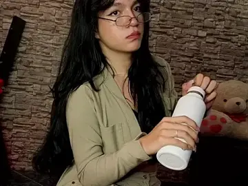 Stripchat Adult Webcam of jeimy_garcia