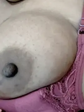 Stripchat Adult Webcams of BigBustyRuhi