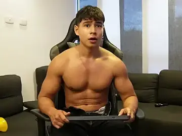 Stripchat Live Porn of Bray_Kevin