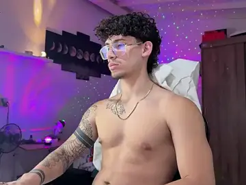 Stripchat Sex Chat of Kisan_Smith