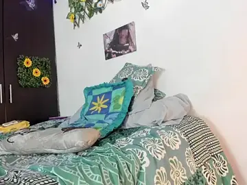 Stripchat Free Live Porn of mensia_hernandz