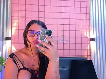 Stripchat Sex Chat of mensia_hernandz