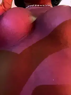 Stripchat Best Webcam of CamiEstrada