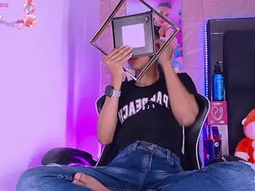 Stripchat Live Sex Cam of dilan_alfonzo