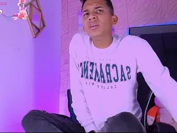 Stripchat Sex Cam of dilan_alfonzo