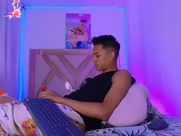 Stripchat Best live sex cam show of dilan_alfonzo