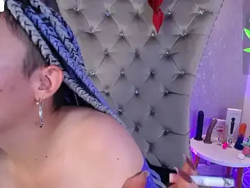 Stripchat Free Porn Cam of CaroFisher