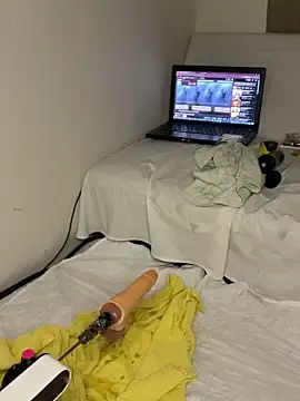 Stripchat Nude Webcam of Ozge-SluttyScream69