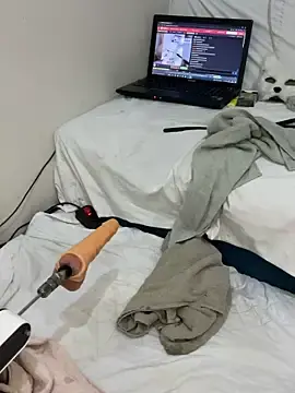 Stripchat Live Sex of Ozge-SluttyScream69