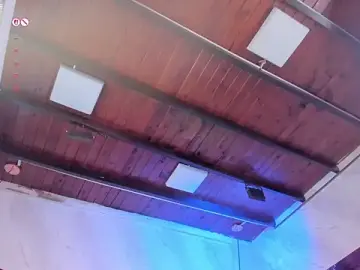 Stripchat Adult Webcam of ari_monet