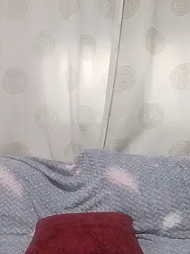 Stripchat Sex Cam of linakhalifa